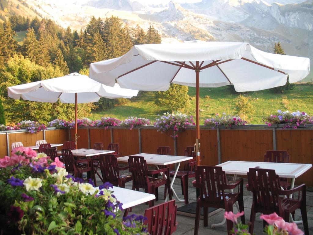 Hotel Bellachat La Clusaz Exterior photo